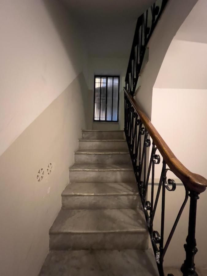 Irex Popolo Square Private Apartment Roma Ngoại thất bức ảnh